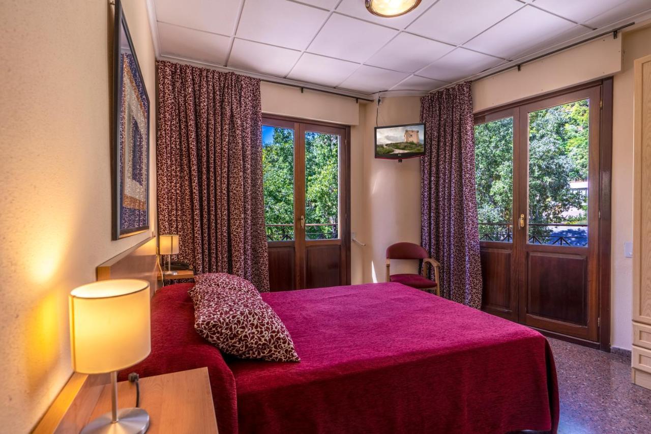 Hotel Anna Cocentaina Bagian luar foto
