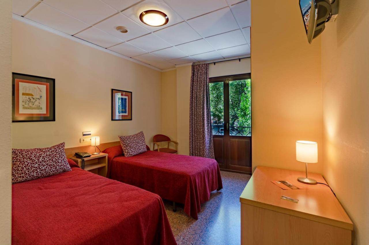 Hotel Anna Cocentaina Bagian luar foto