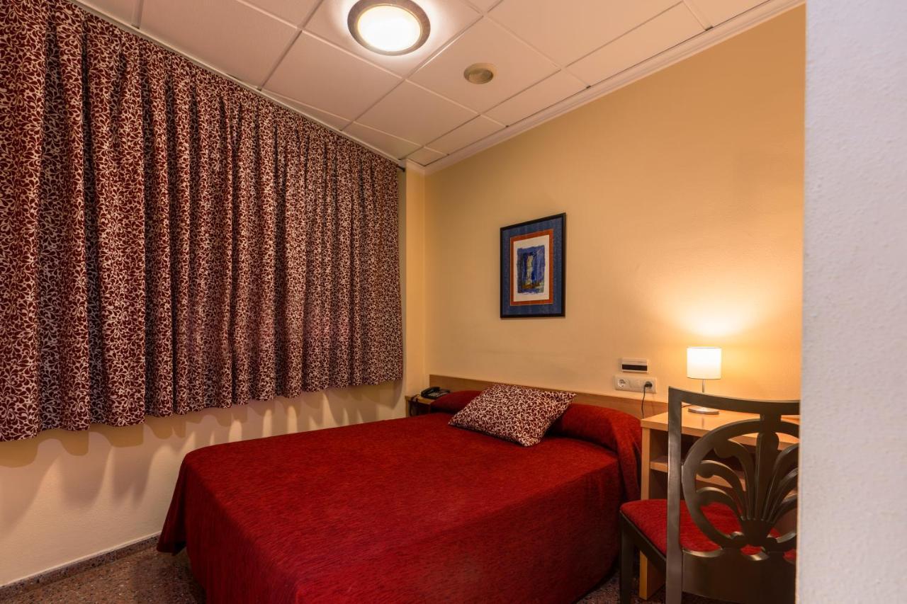 Hotel Anna Cocentaina Bagian luar foto