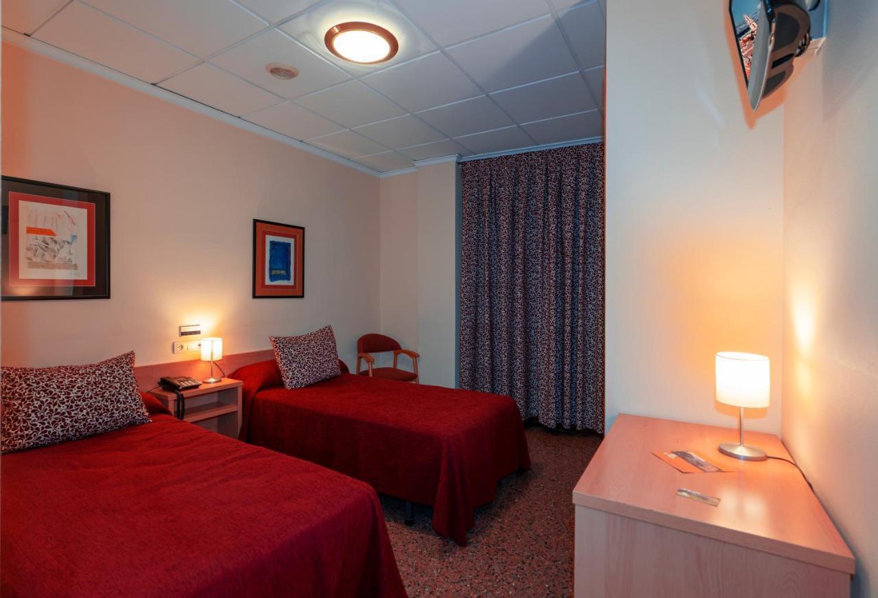 Hotel Anna Cocentaina Bagian luar foto