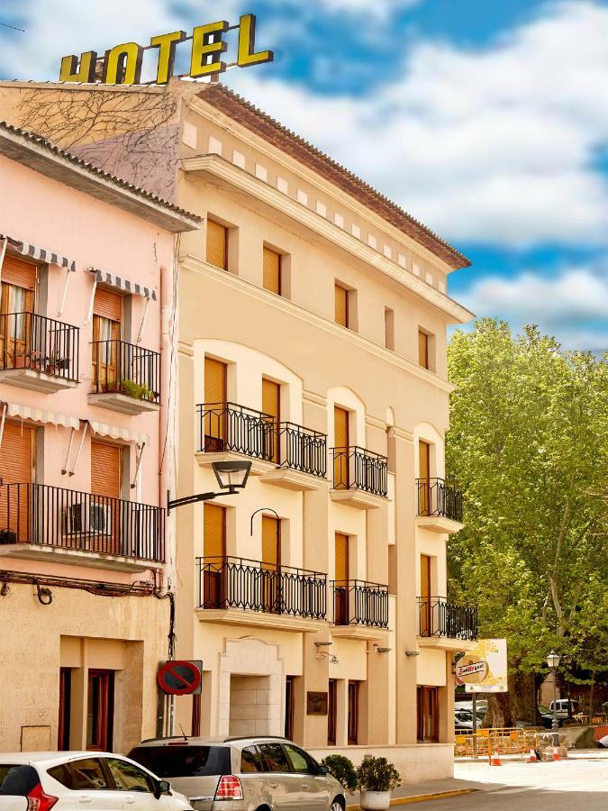 Hotel Anna Cocentaina Bagian luar foto