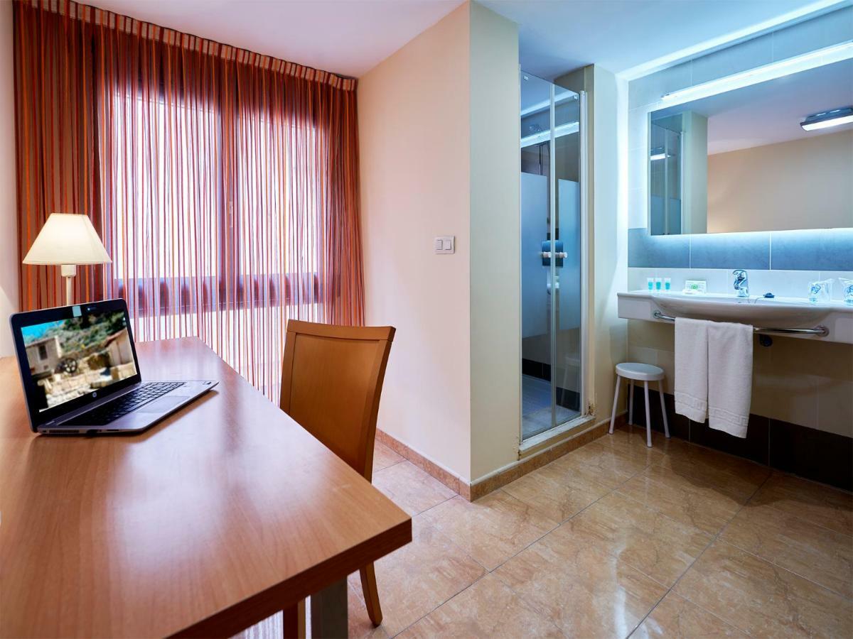 Hotel Anna Cocentaina Bagian luar foto