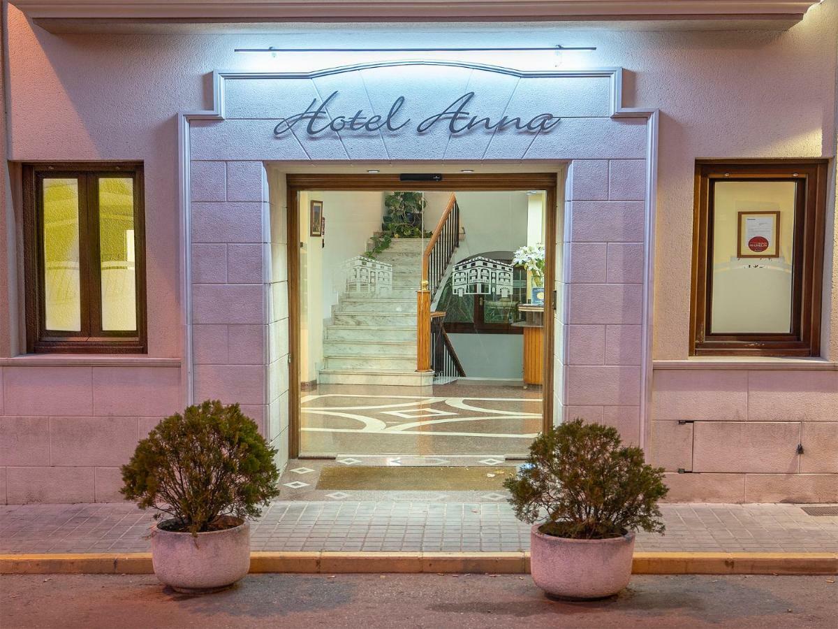 Hotel Anna Cocentaina Bagian luar foto